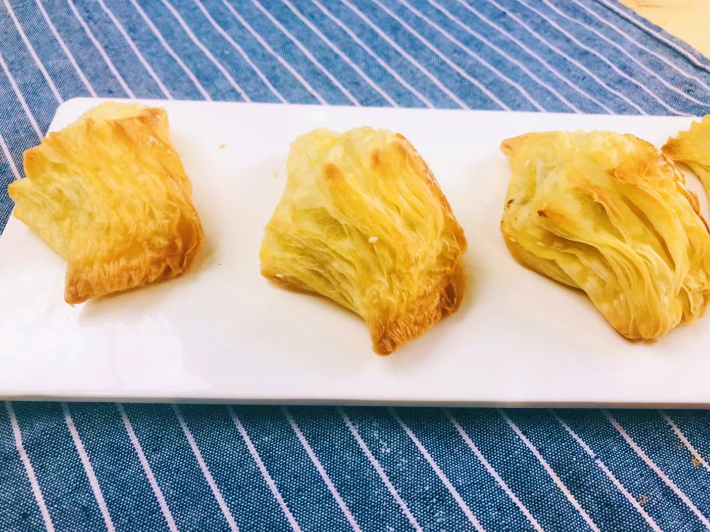 年轻人最爱的网红店爆款,酥到掉渣的“蝴蝶酥”(图16) 年轻人最爱的网红店爆款,酥到掉渣的“蝴蝶酥”