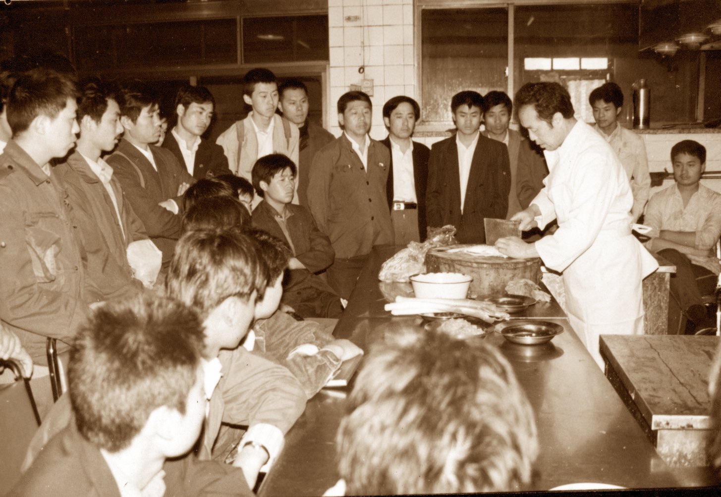 友谊宾馆川菜大师孙绵建在上课 3.jpeg